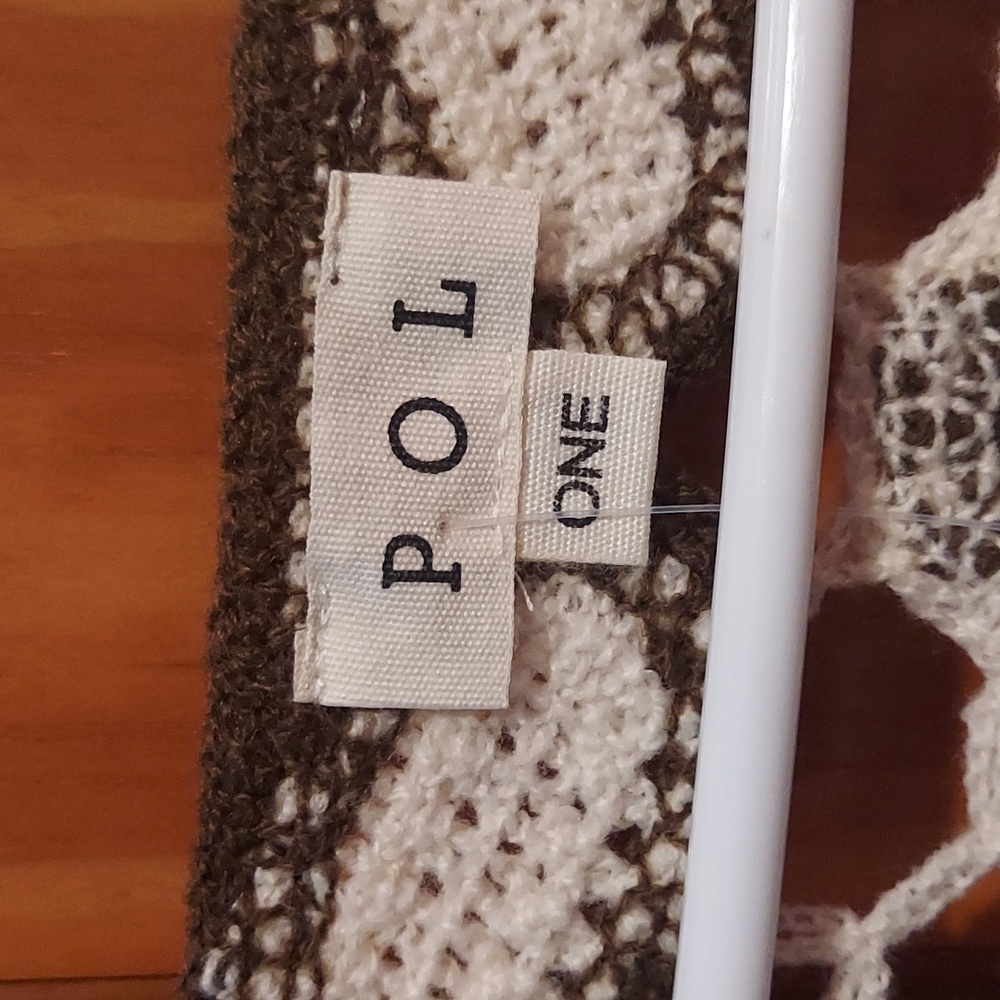 POL Brown and White Floral Crochet Top - Picture 3 of 3